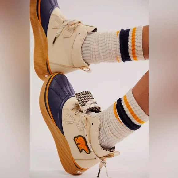 Sorel Out ‘N About Plus Duck Boots Waterproof Sneaker - Picture 7 of 7